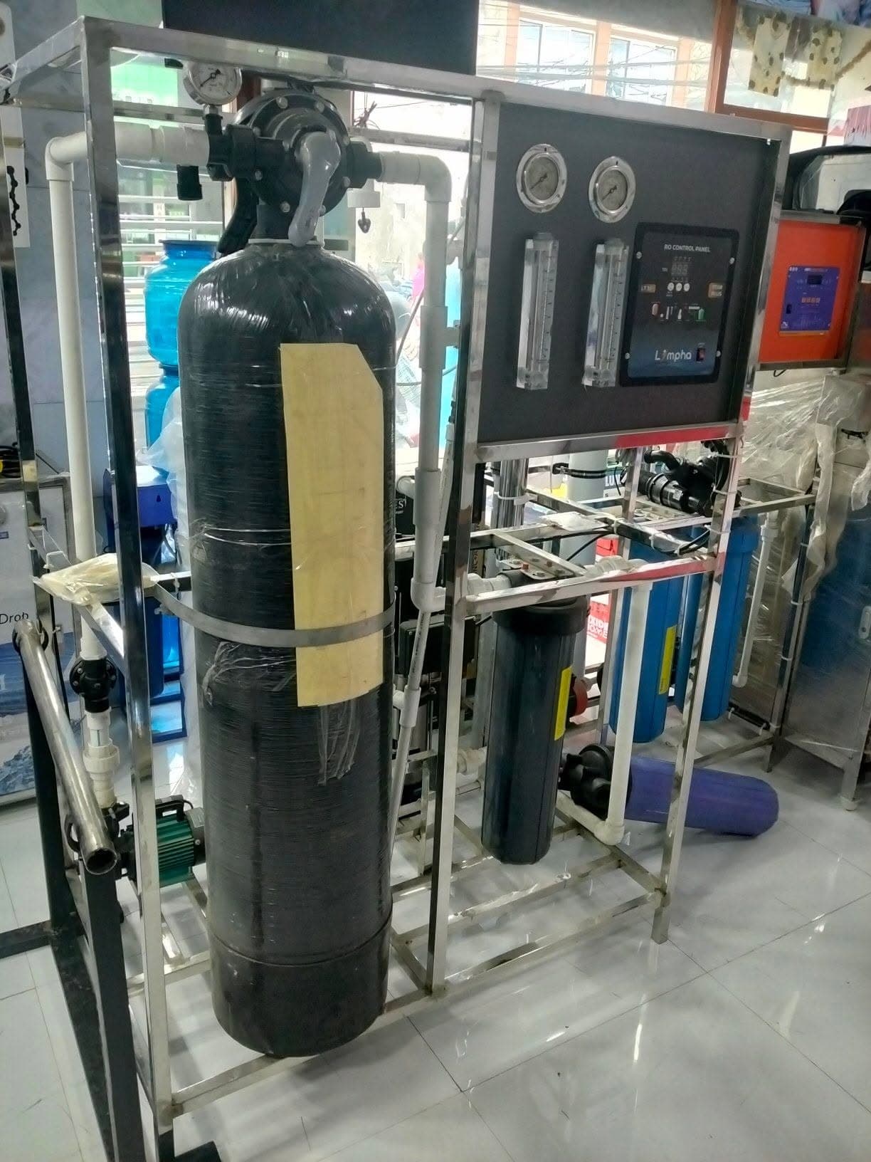 Commercial RO water treatment plant installation